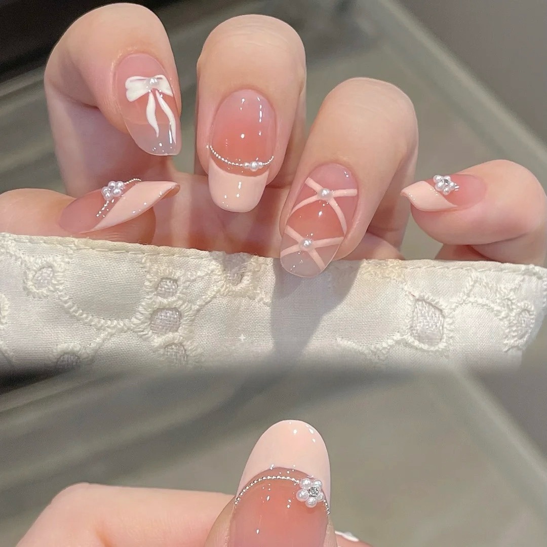 10Pcs White French Pink Heart  – Nail Art French recenzja i cena