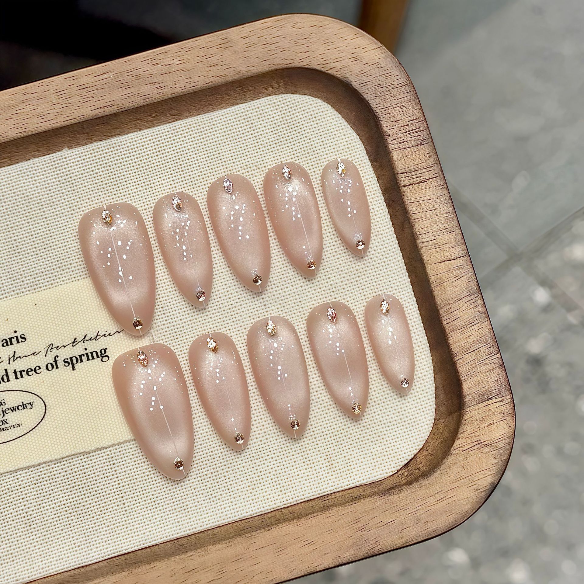 Handmade Nude Press on Nails C – Nail Art Full Design recenzja i cena